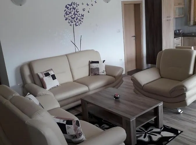 4496-1 Apartment